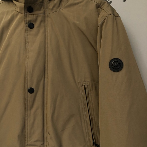 Michael Kors Men's Beige Bib Snorkel Faux-Fur Trim Parka Coat Jacket Size M $429 - Picture 15 of 16